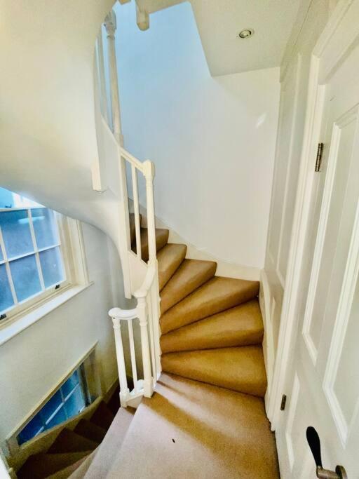 Charming Central Home By Iconic Landmarks Nr Londres Extérieur photo