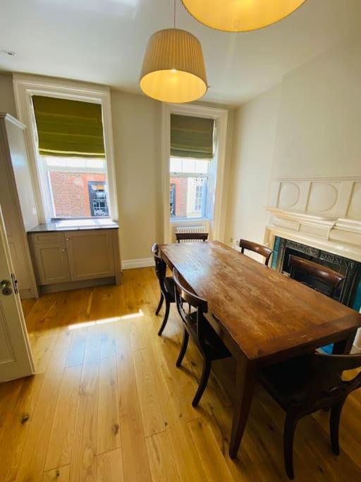 Charming Central Home By Iconic Landmarks Nr Londres Extérieur photo
