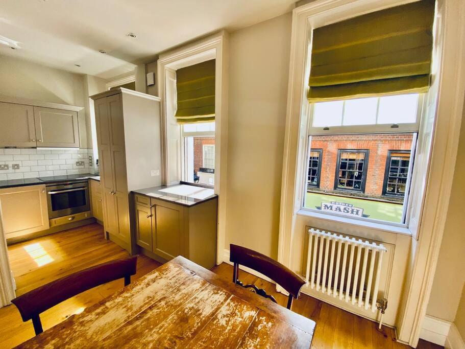 Charming Central Home By Iconic Landmarks Nr Londres Extérieur photo